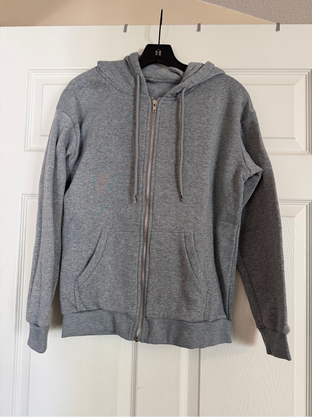 Women's Gray Zip-Up Hoodie with Hood and Pockets